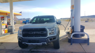 The 2017 Ford Raptor Is A Gas-Sucking One-Trick Pony But Nobody Cares<em></em>